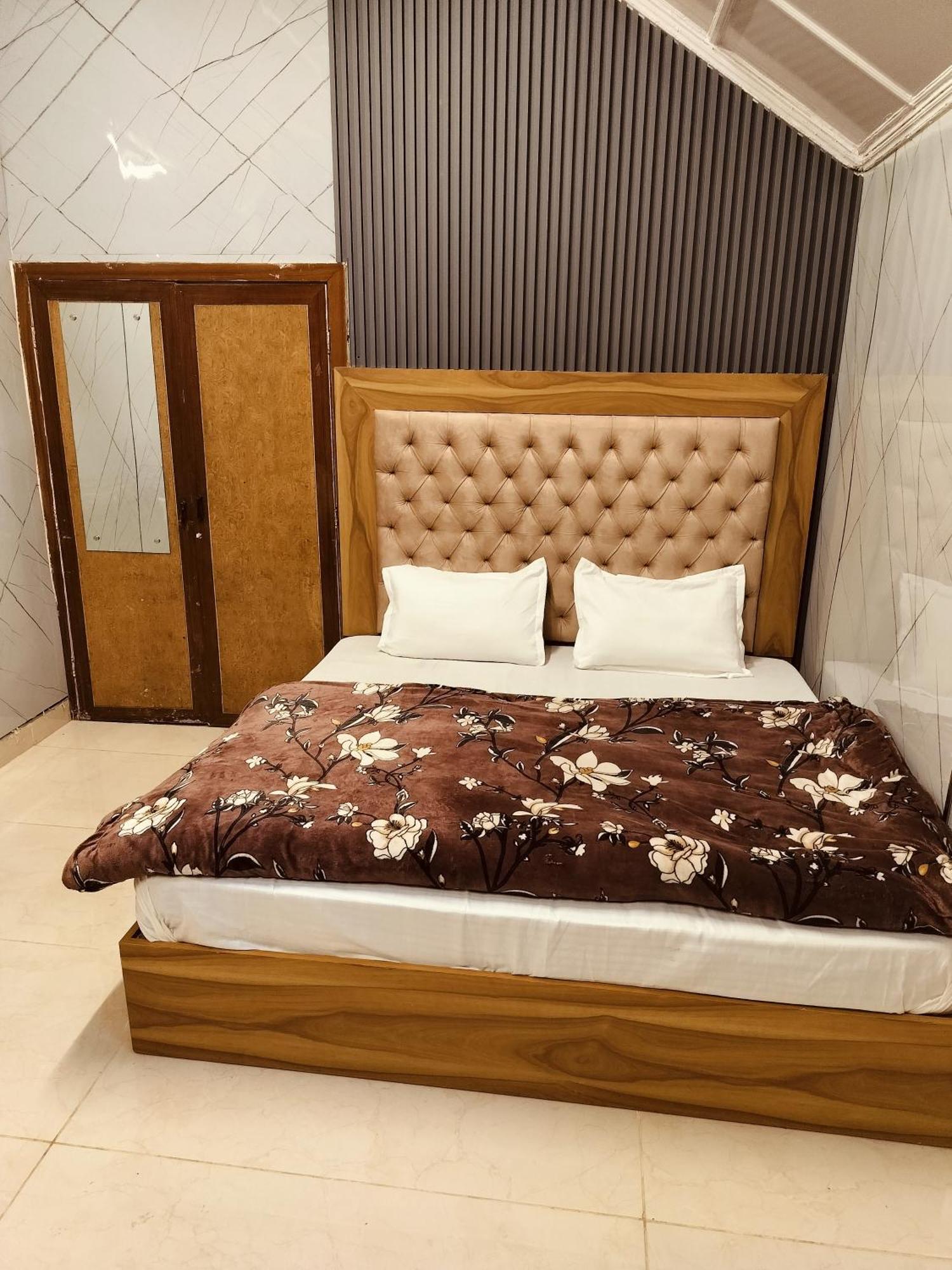 Madan Kunj B & B Mall Road Shimla Eksteriør billede